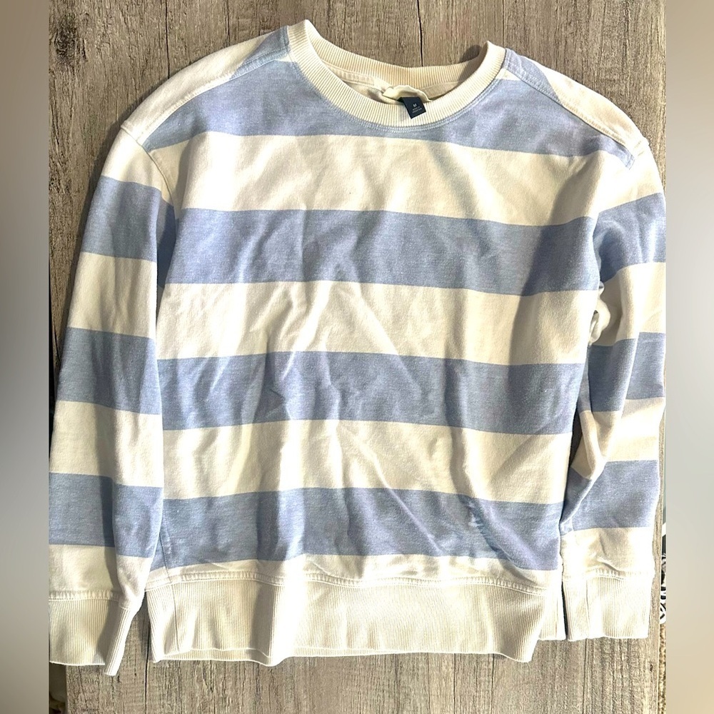 Universal Thread Blue and White Striped Crewneck Size Medium